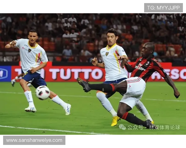 五大联赛门票热销,球迷期待新赛季表现稳健的精彩对决 五大联赛门票热销,球迷期待新赛季表现稳健的精彩对决