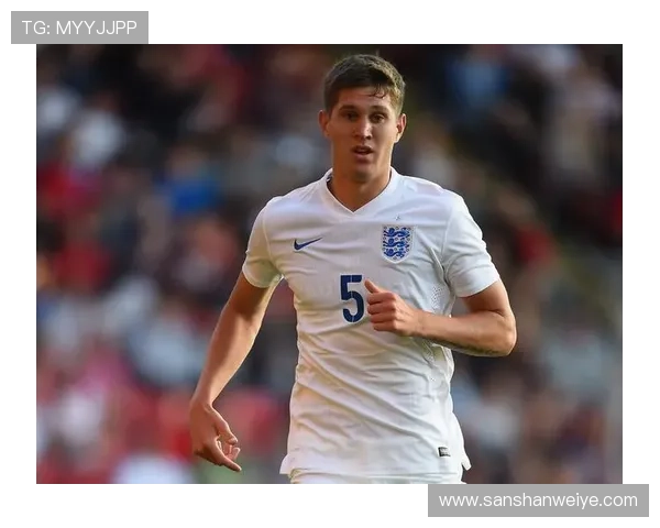 约翰·斯通斯：从中卫前提到后腰的战术创新角色