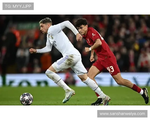 跑动机器:巴尔韦德的体能与覆盖能力解析 跑动机器:巴尔韦德的体能与覆盖能力解析